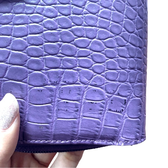 Purple croc embossed faux leather wristlet wallet - Picture 10 of 11